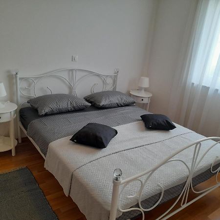 Apartments Palaziol Ровінь Екстер'єр фото